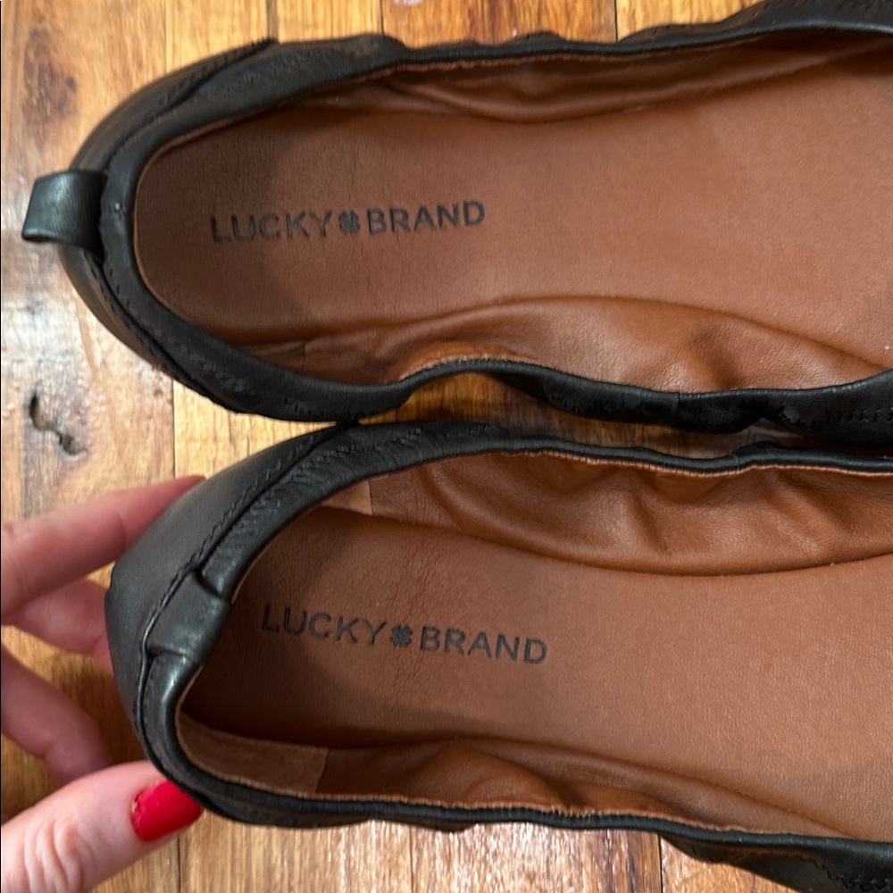 Lucky Brand Women's Black Leather Ballet Flats - Picture 2 of 12